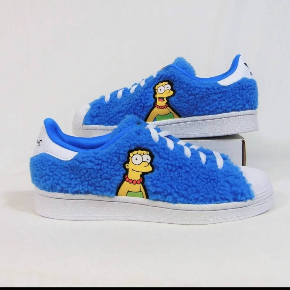 Brand New Adidas Marge Simpson superstar shell toe youth size 1.5